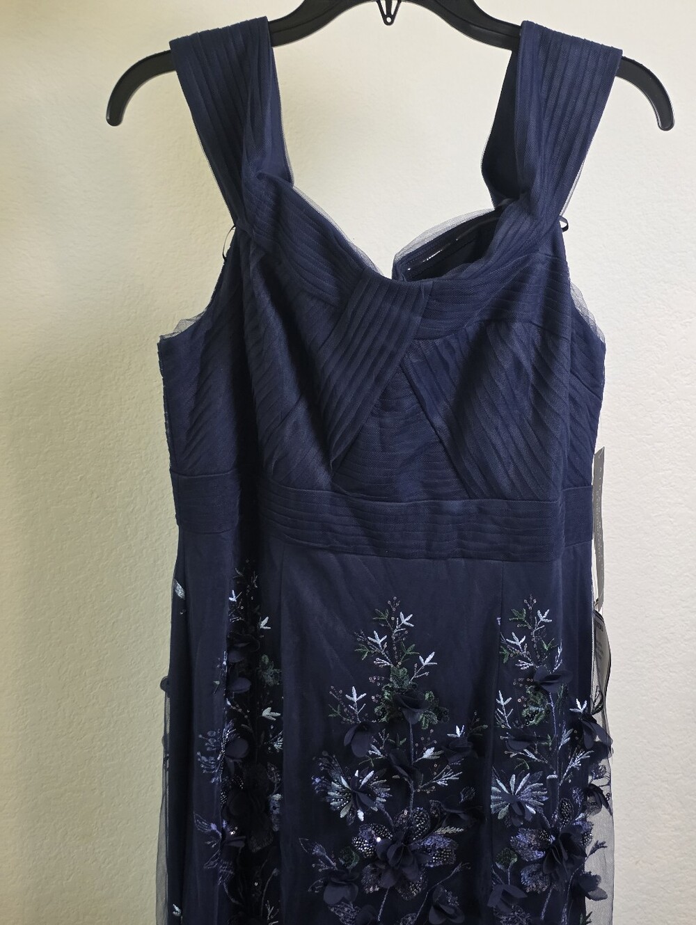 NWT Aidan Mattox Navy 3D Floral Embroidered Formal Gown Dress Sz 12 $595 Luxury - Picture 5 of 13